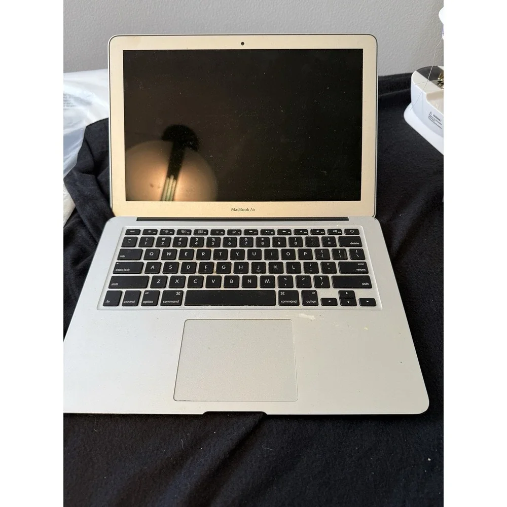 Apple MacBook Air Model A1466 EMC 2632 2013 Space‎ Gray